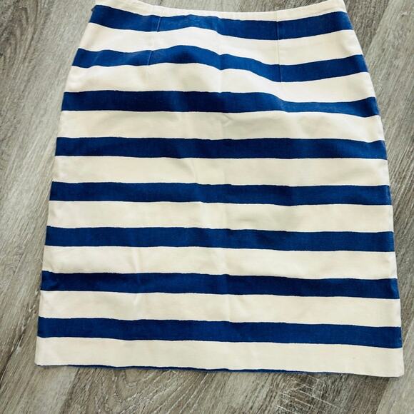 Boden Floral Appliqué Striped Pencil Mini Skirt Size 2 EUC Feminine Preppy - Picture 2 of 3